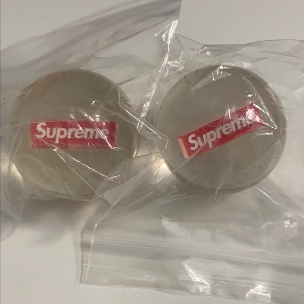 Supreme Bouncy Balls (2 Balls)